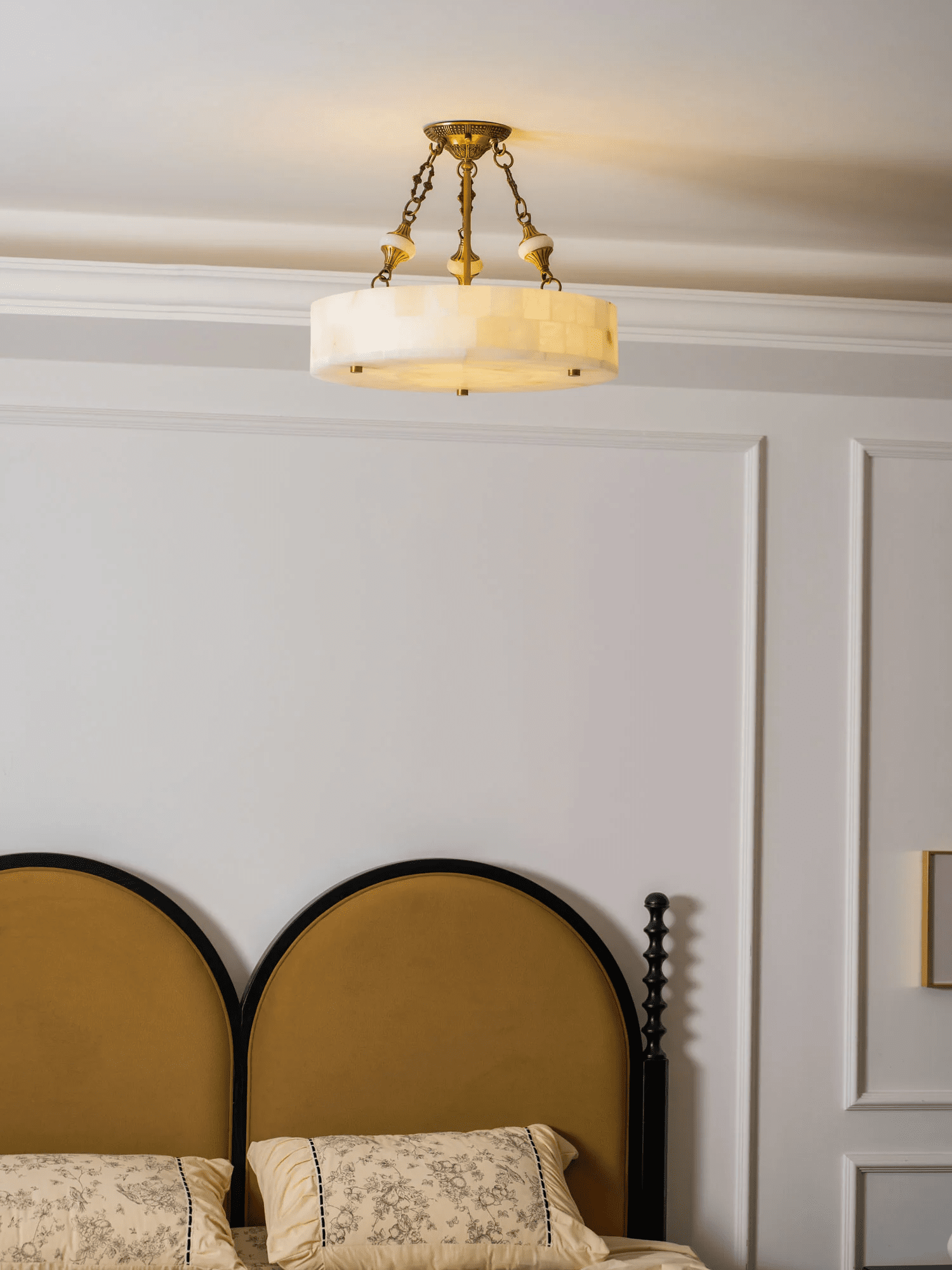 Lumisora Alabaster Ceiling Lamp - Briglighting