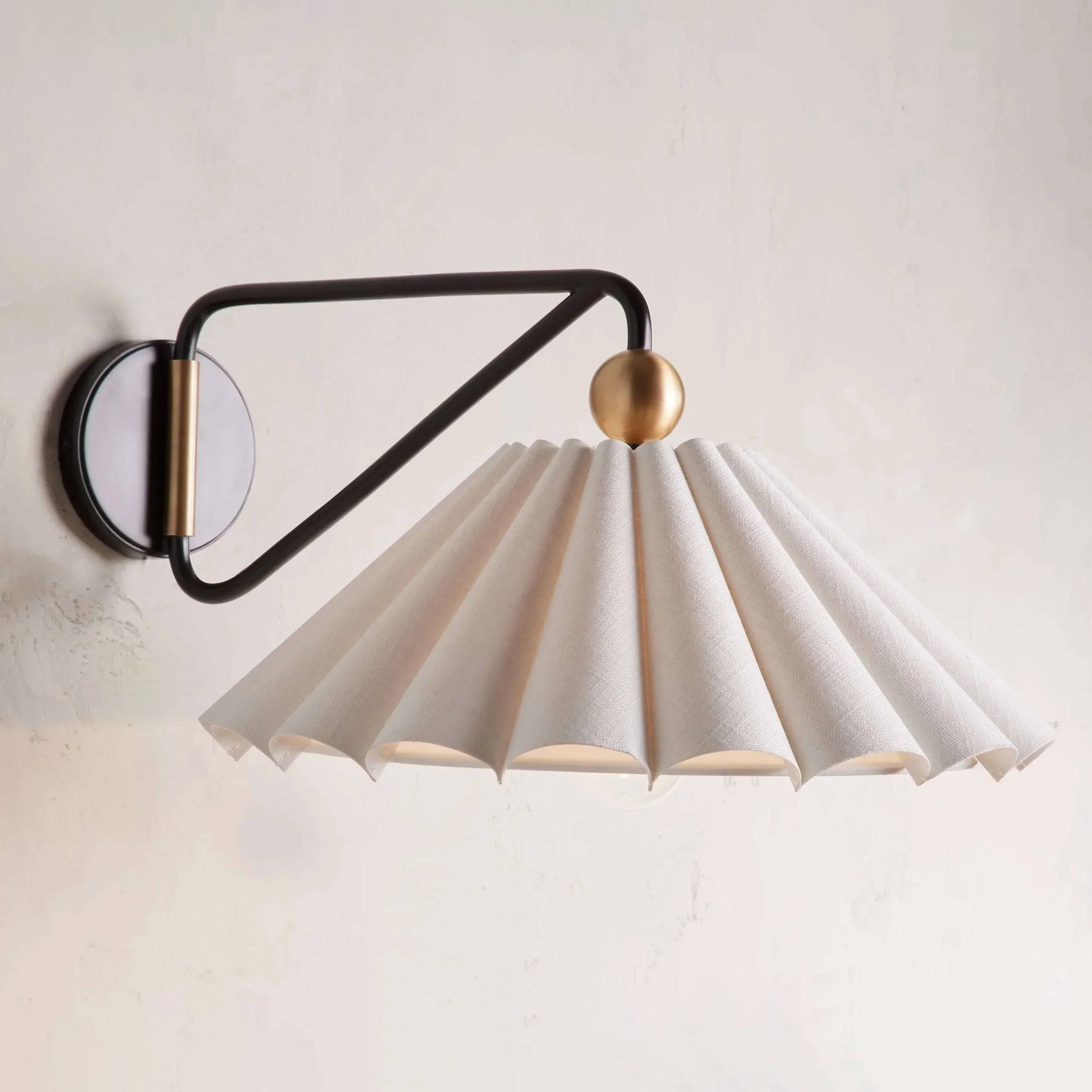 Haylen Wall Sconce-Briglighting