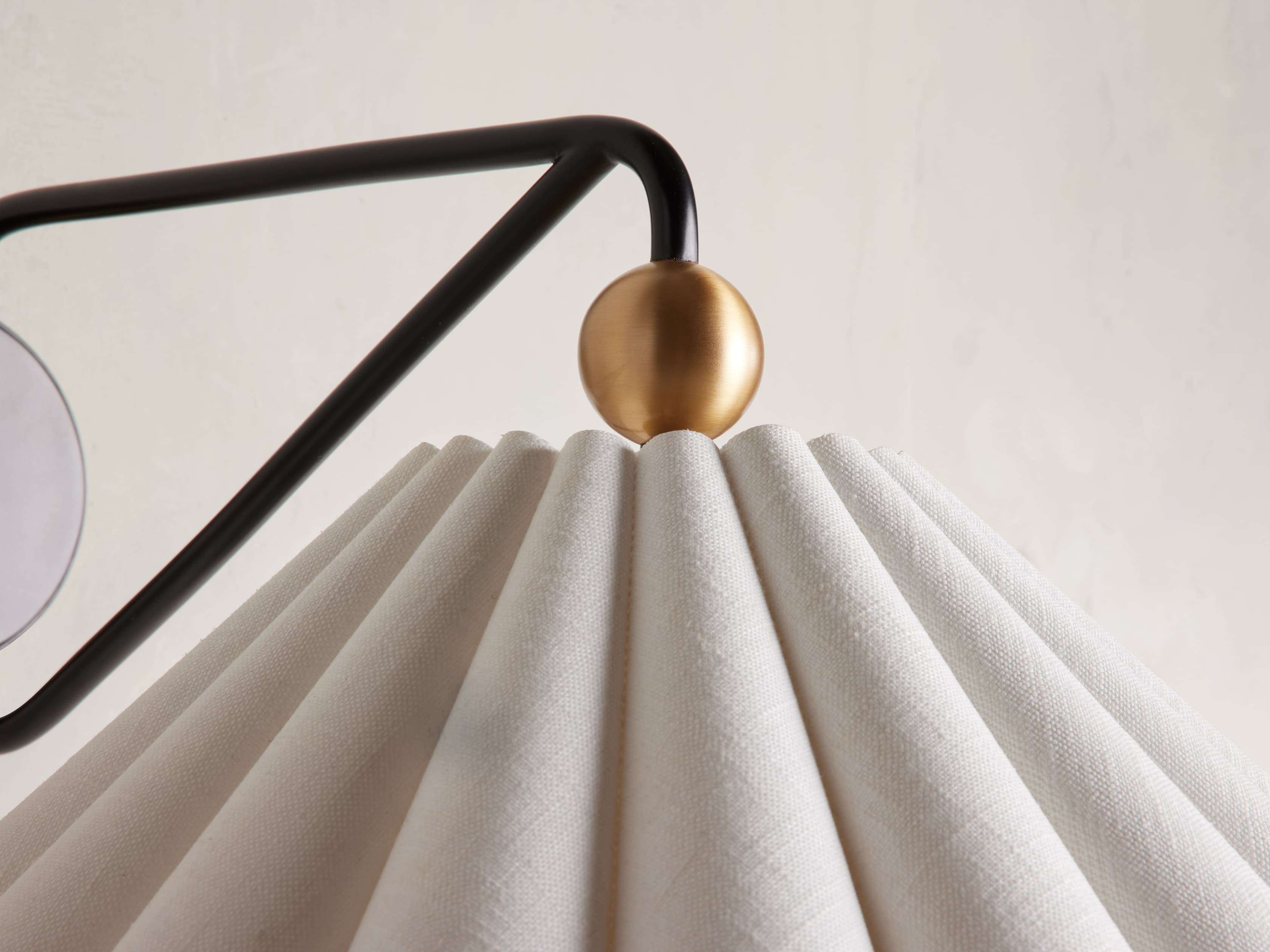 Haylen Wall Sconce-Briglighting