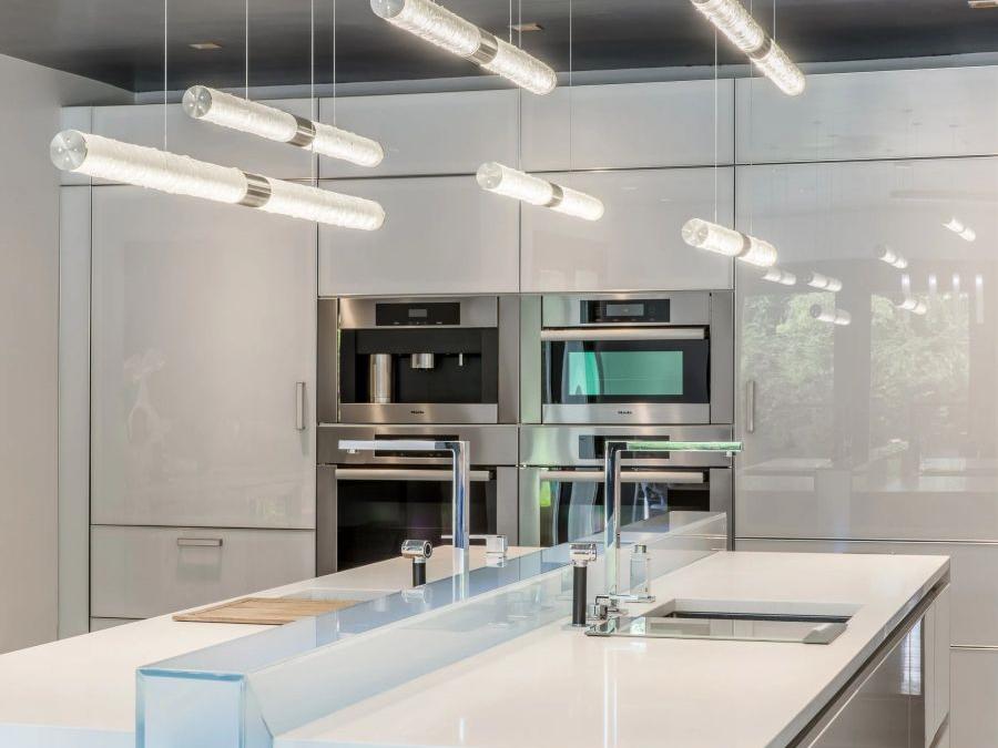 Faith Linear Chandelier-Chandelier-Briglighting