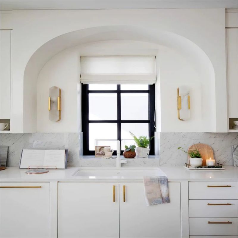 Alabaster Linear Sconce-Wall Sconce-Briglighting