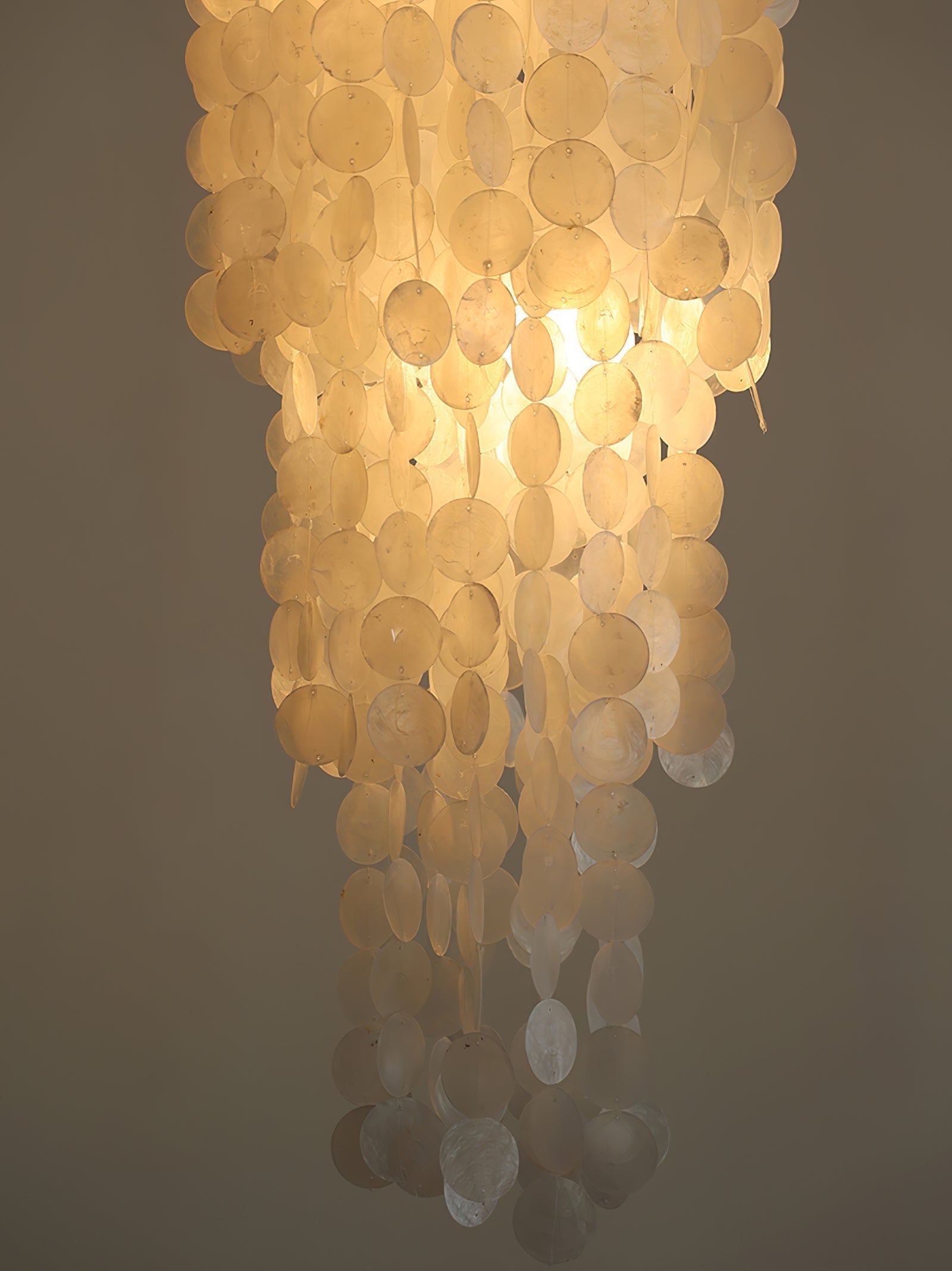 Modern Nerida Shell Chandelier-Chandelier-Briglighting