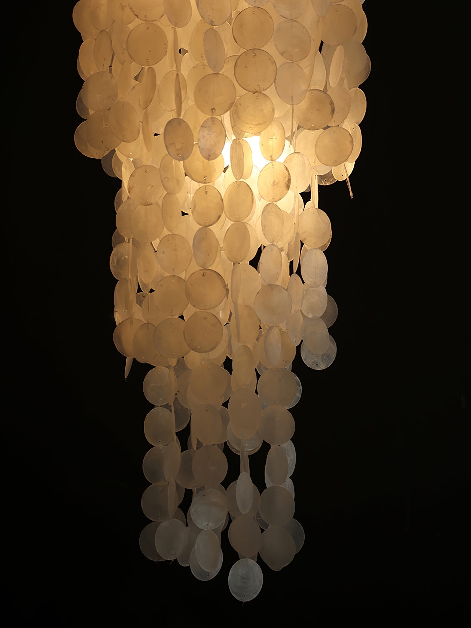 Modern Nerida Shell Chandelier-Chandelier-Briglighting