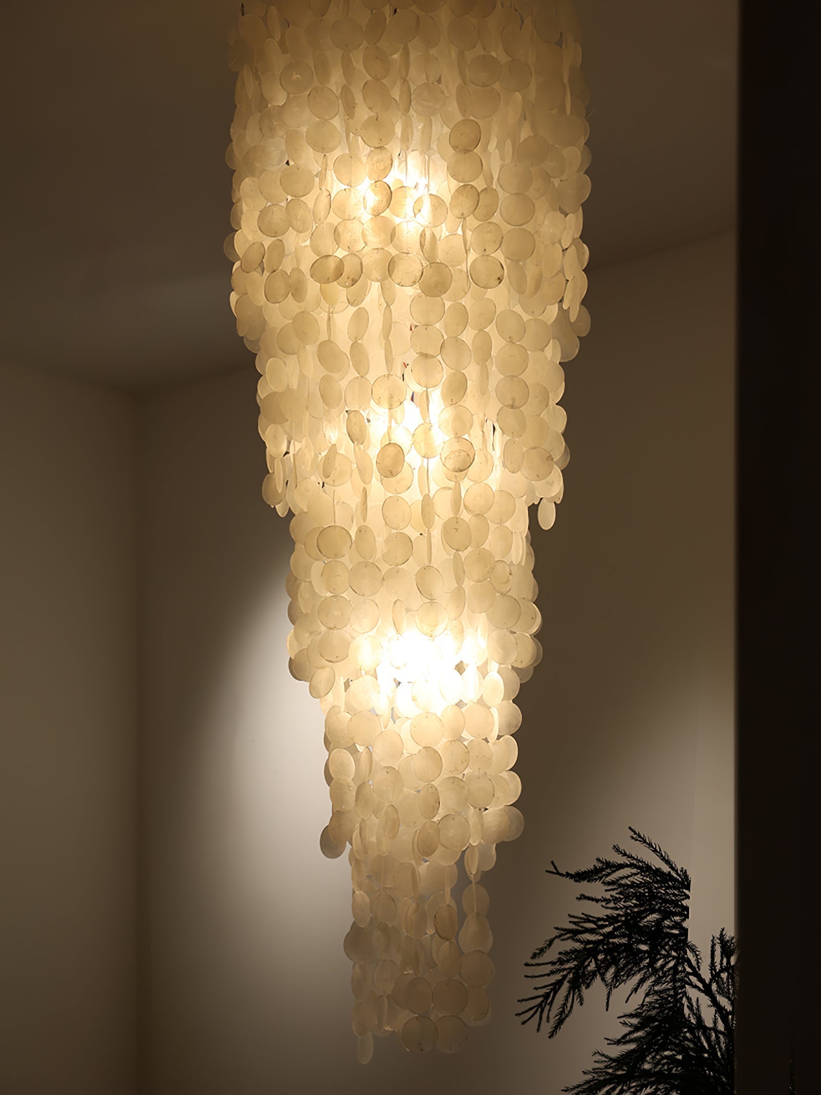 Modern Nerida Shell Chandelier-Chandelier-Briglighting