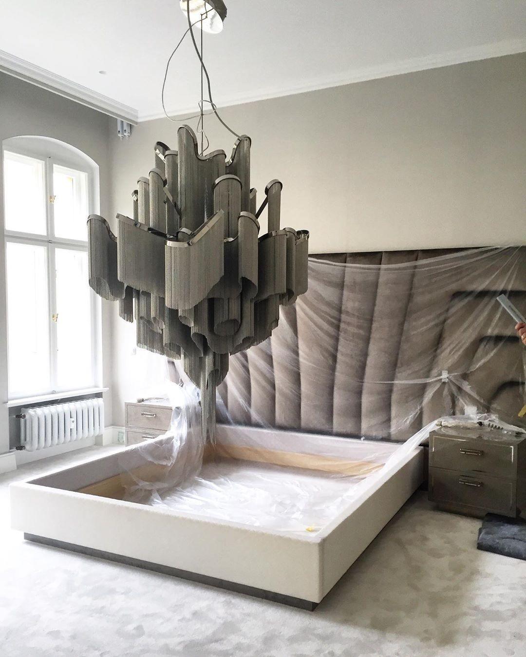 Stream Chain Chandelier-Chandelier-Briglighting