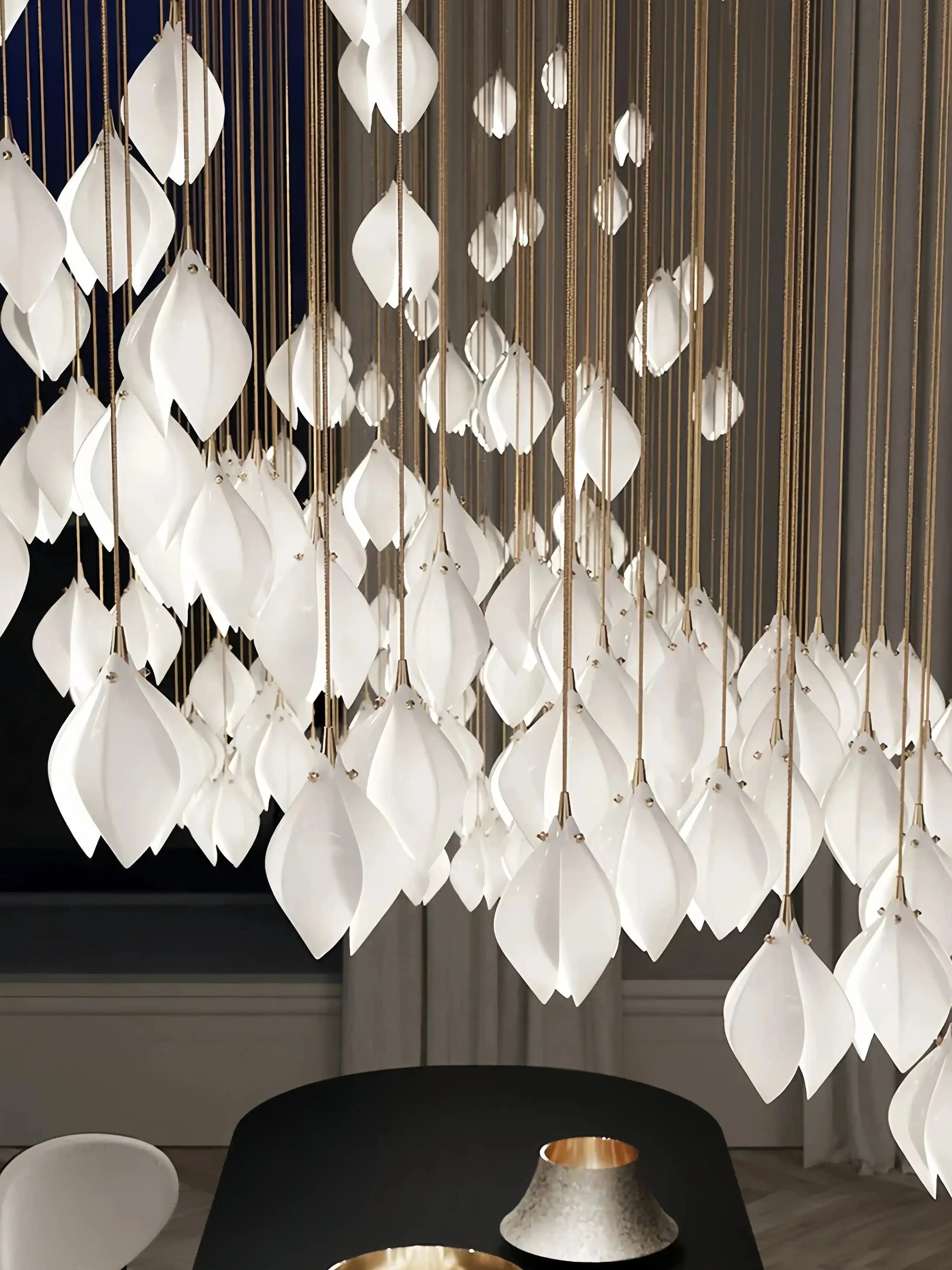Bloom Chandelier - 26 Lights | Ellipse styleEmitting White LightingBriglighting