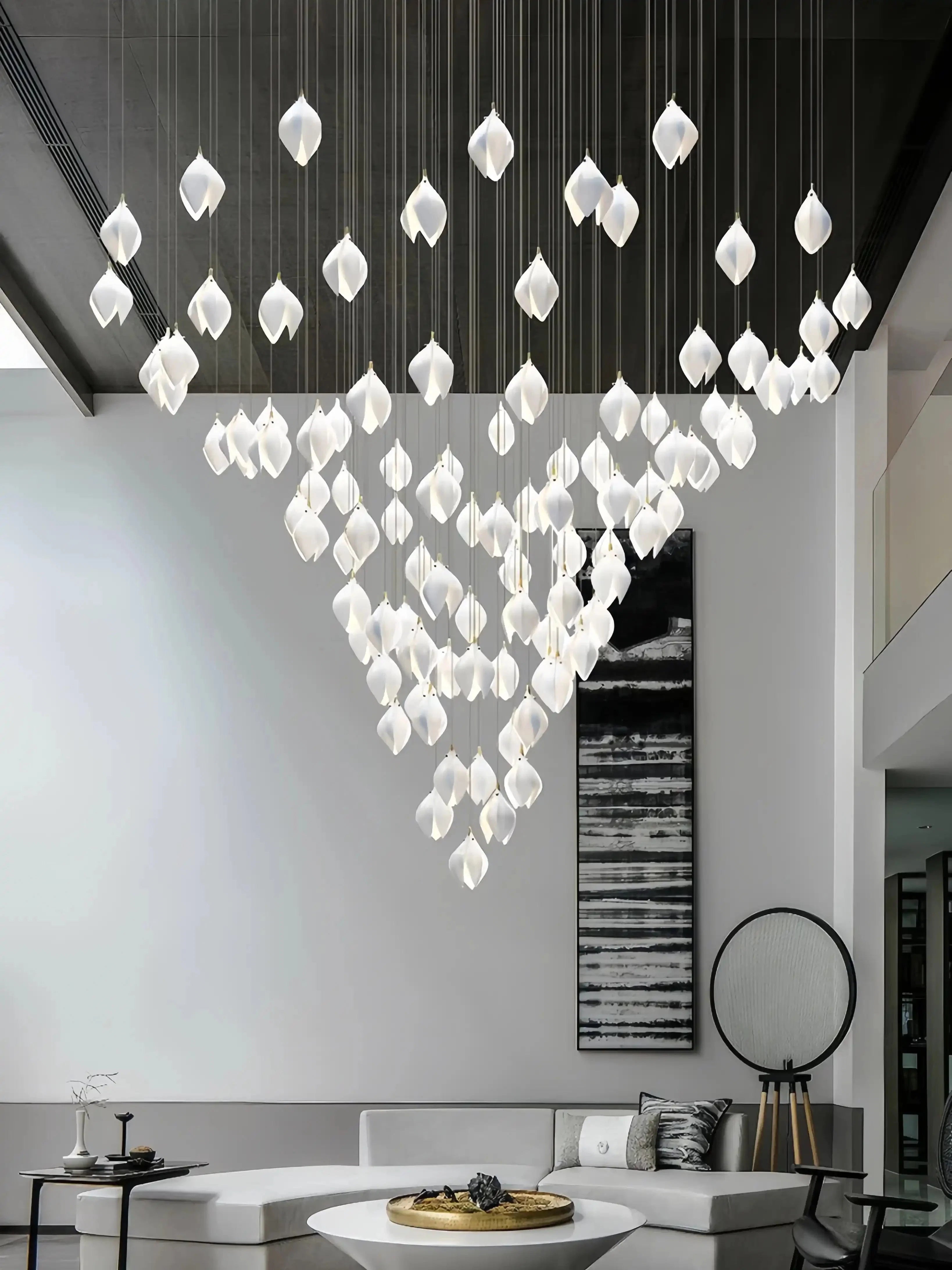Bloom Chandelier - 26 Lights | Ellipse styleEmitting White LightingBriglighting