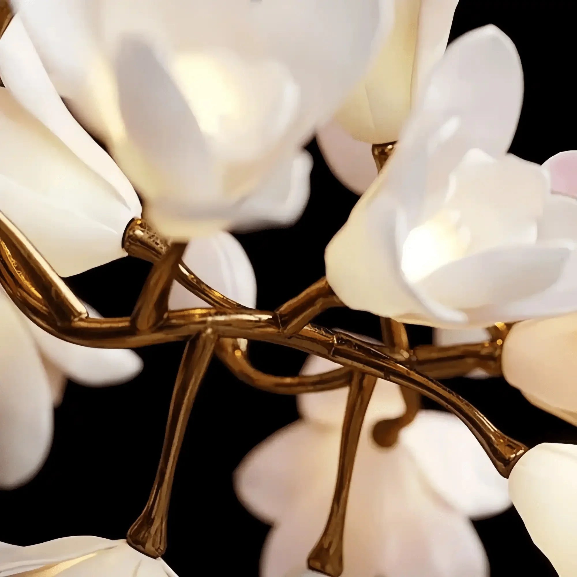 Circular Blossom Chandelier - L 47.2″(120cm) x W 15.7″(40cm) x H 17.7″ (45cm)-Briglighting
