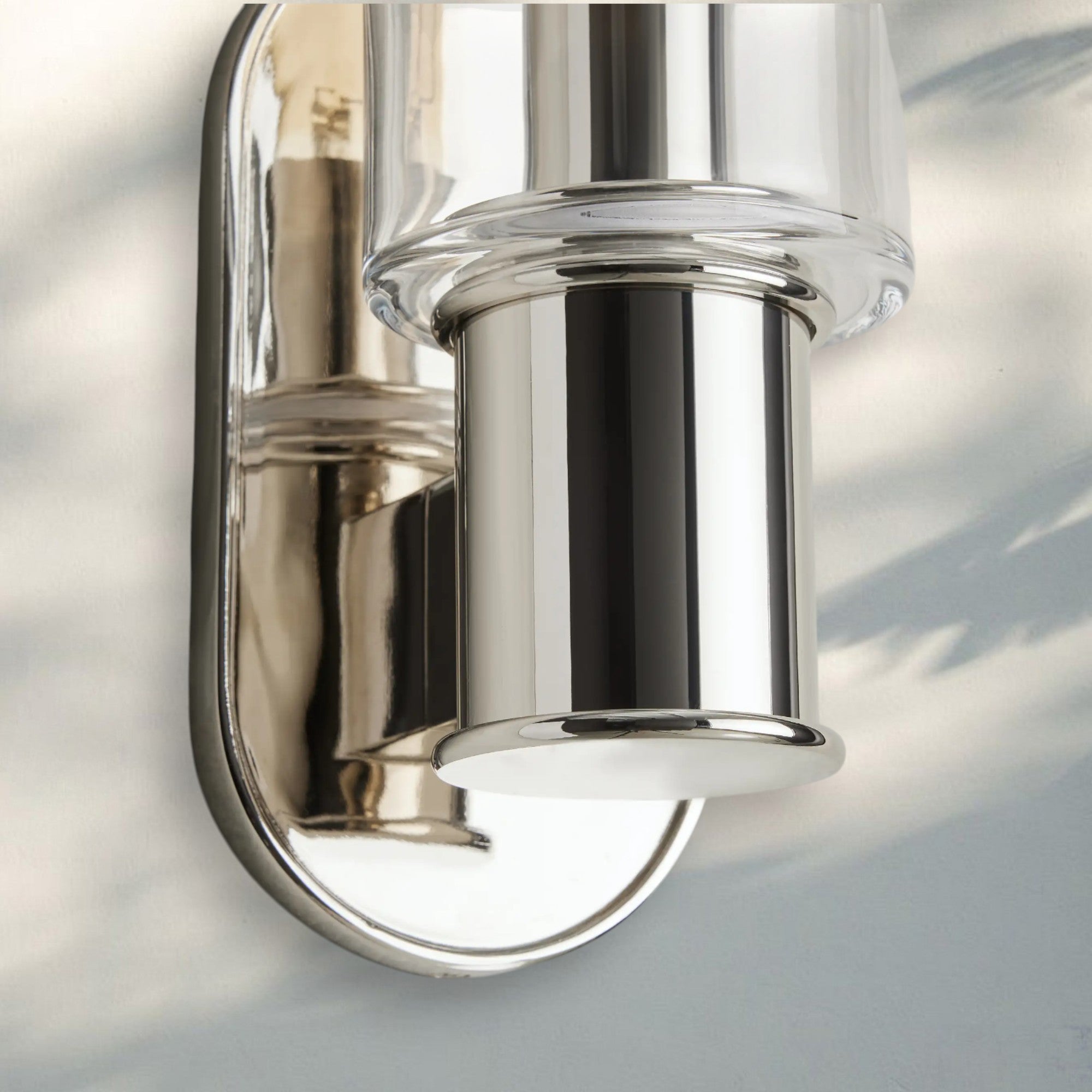 Harline Clear Glass Wall Sconce-Briglighting