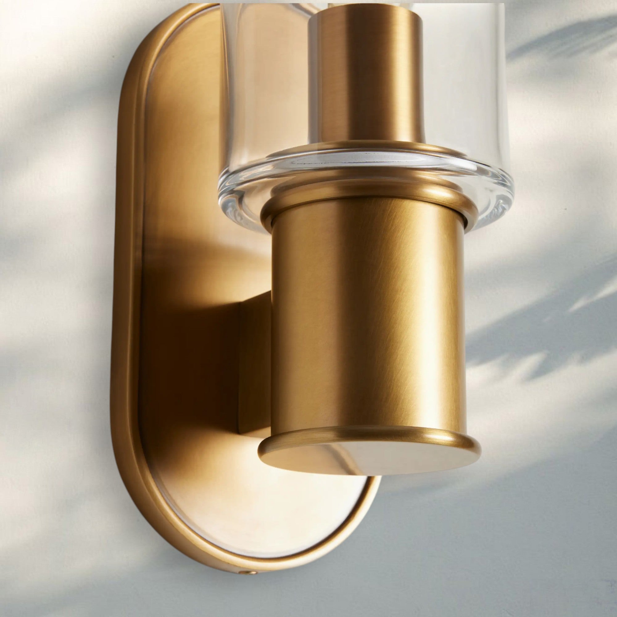 Harline Clear Glass Wall Sconce-Briglighting