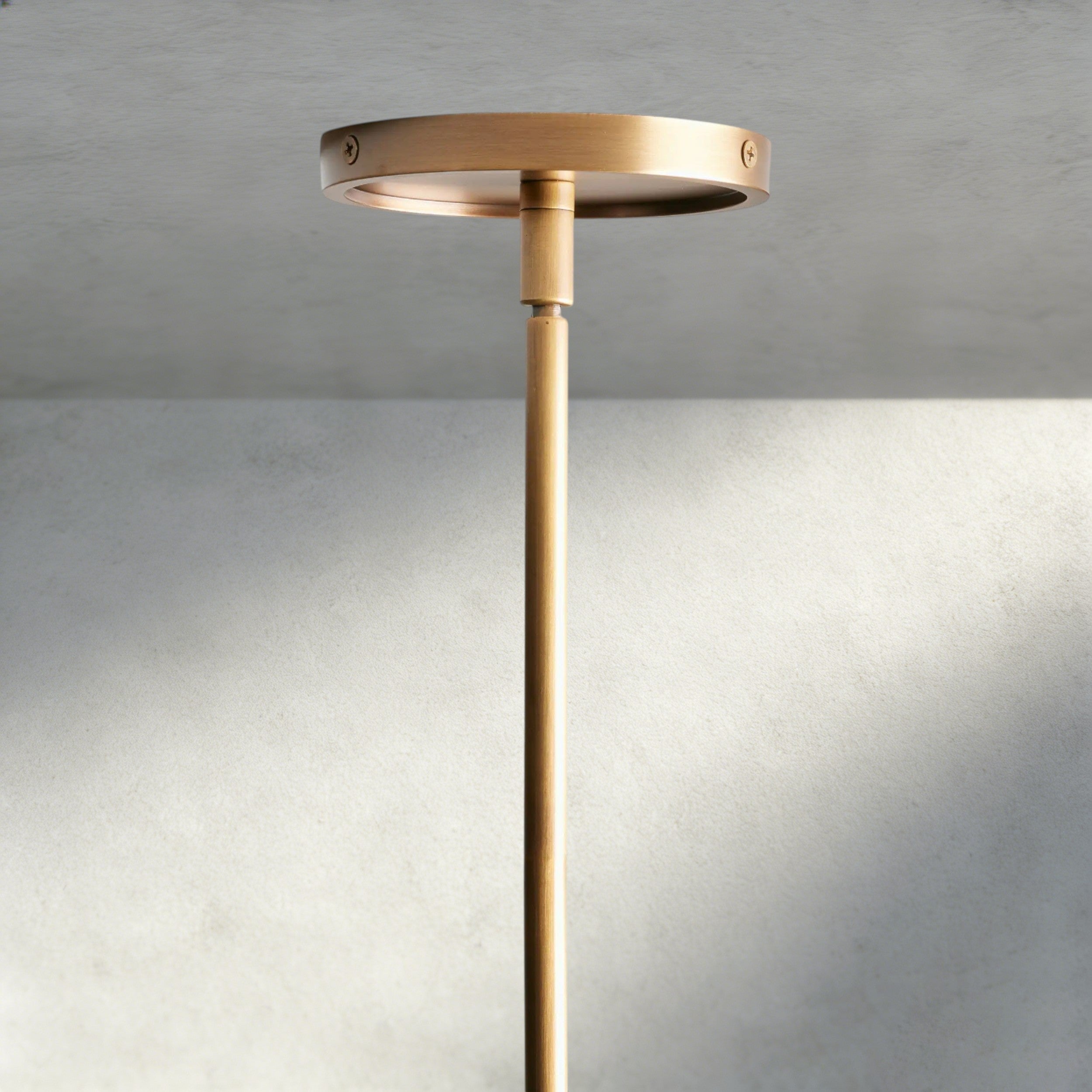 Theron Round Chandelier lighting detail