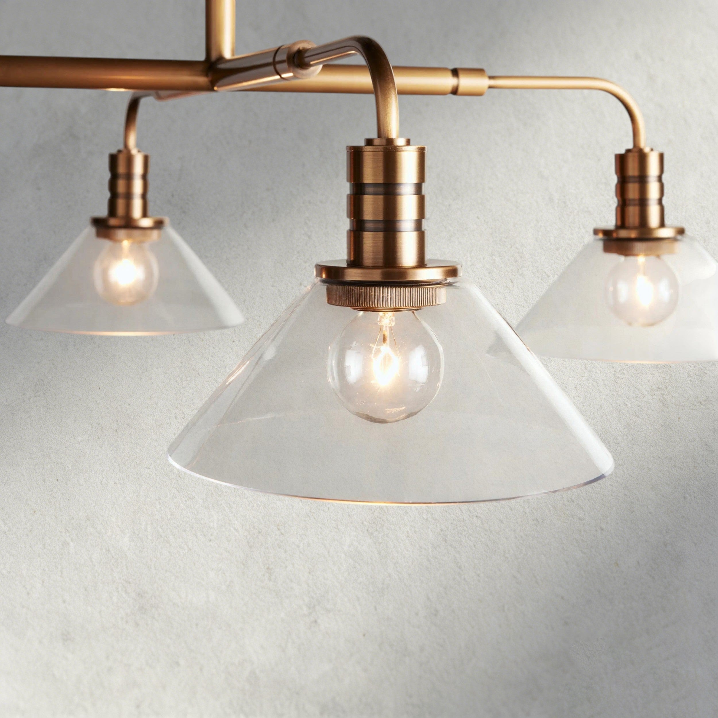 Theron Round Chandelier lighting detail