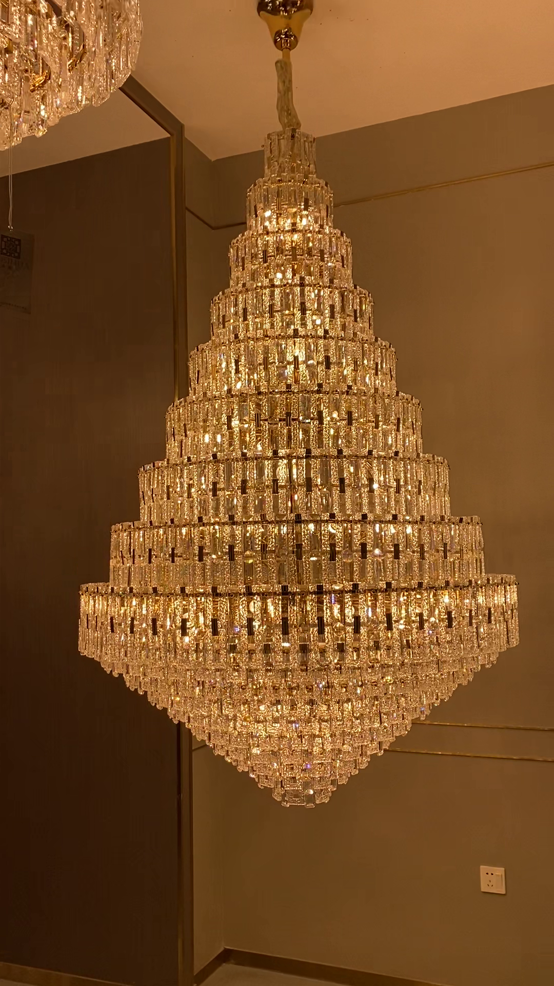 Oversized Multi-layers Honeycomb Luxury Crystal Chandelier in Gold Finish for Big Hallway/Foyer/Entryway-Briglighting